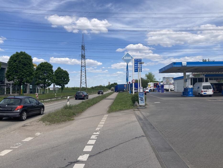 Bilder Aral pulse Ladestation