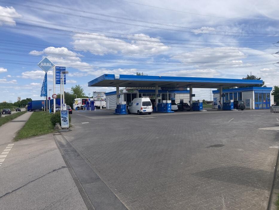 Bilder Aral pulse Ladestation