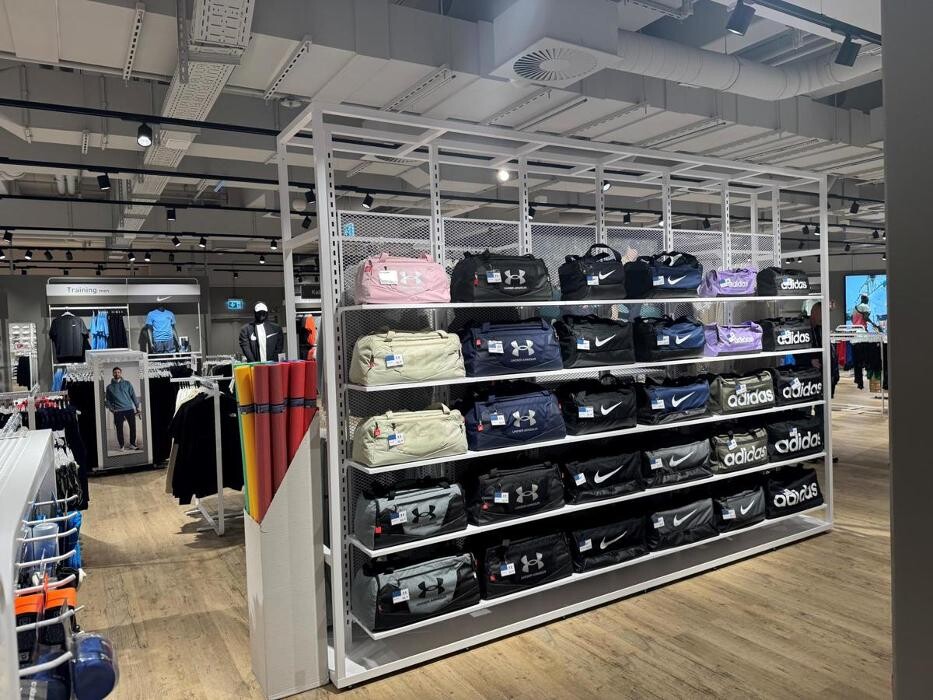 Bilder INTERSPORT Voswinkel Forum Allgäu