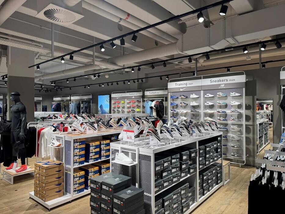 Bilder INTERSPORT Voswinkel Forum Allgäu