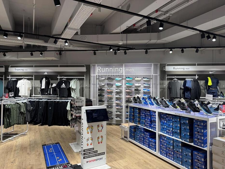 Bilder INTERSPORT Voswinkel Forum Allgäu
