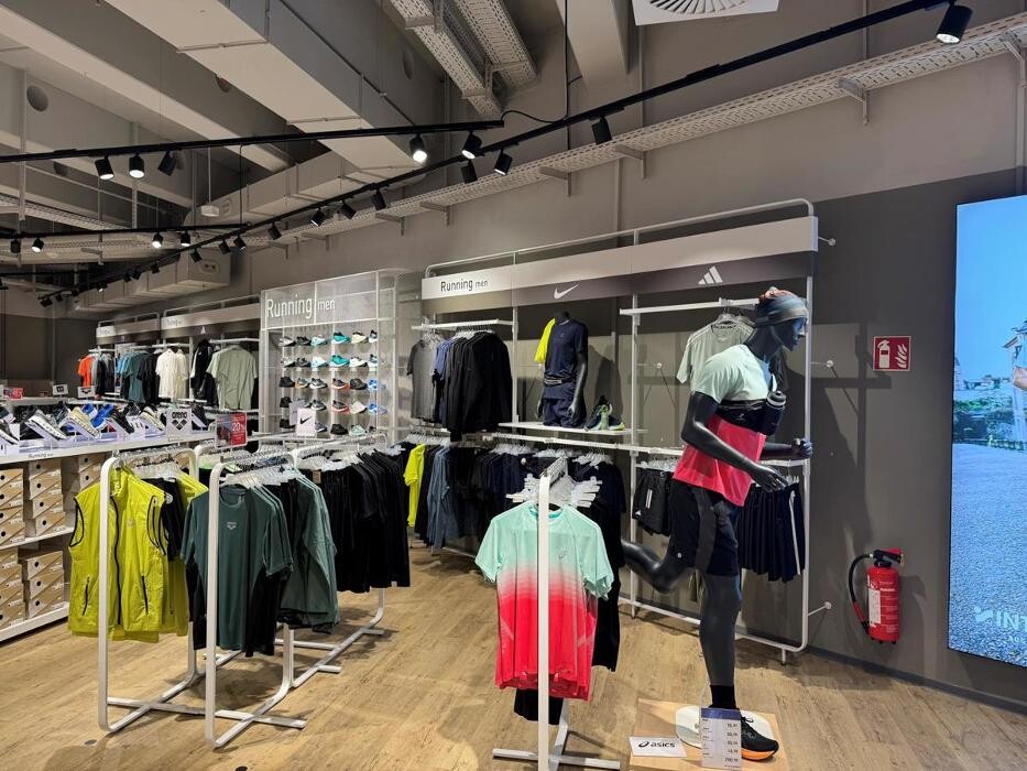 Bilder INTERSPORT Voswinkel Forum Allgäu