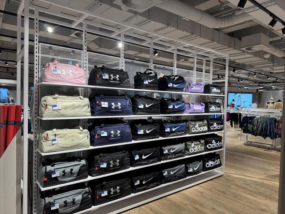 Bilder INTERSPORT Voswinkel Forum Allgäu