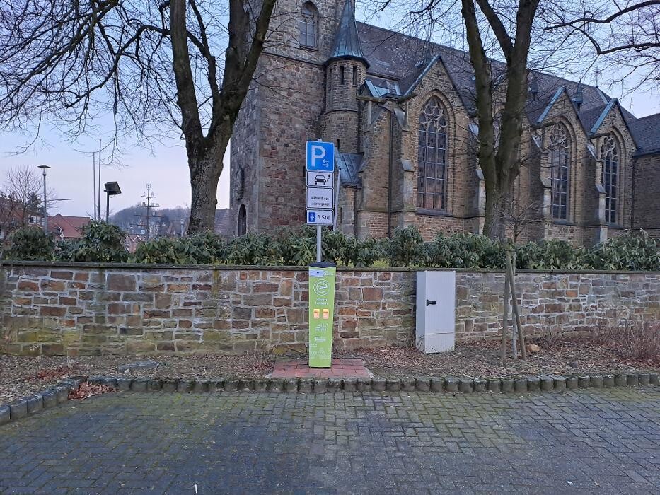 Bilder OPG Charging Station