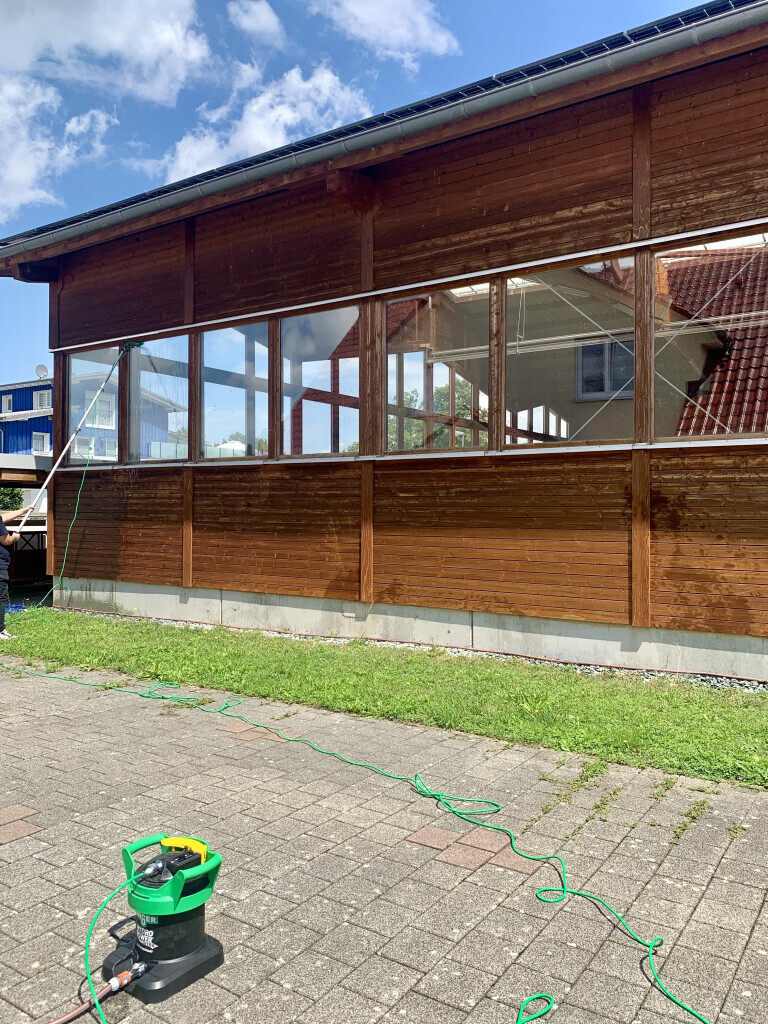 Bilder Deni's Gebäudereinigung