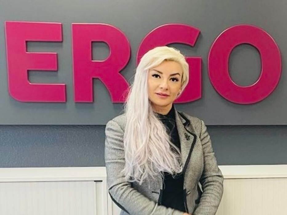 Bilder ERGO Versicherung Julia-Anca Diacu