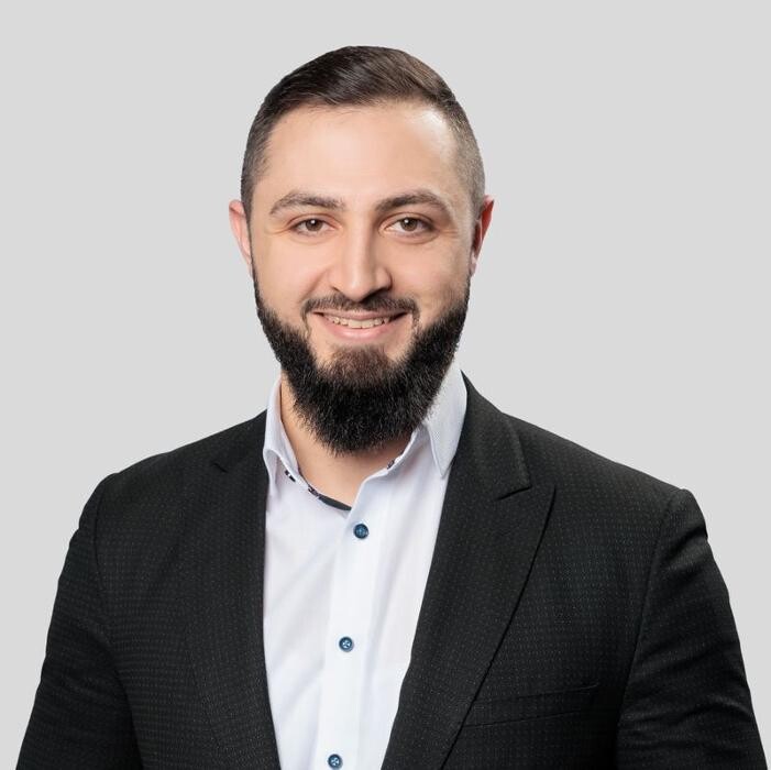 Bilder ERGO Versicherung Hüseyin Erdil