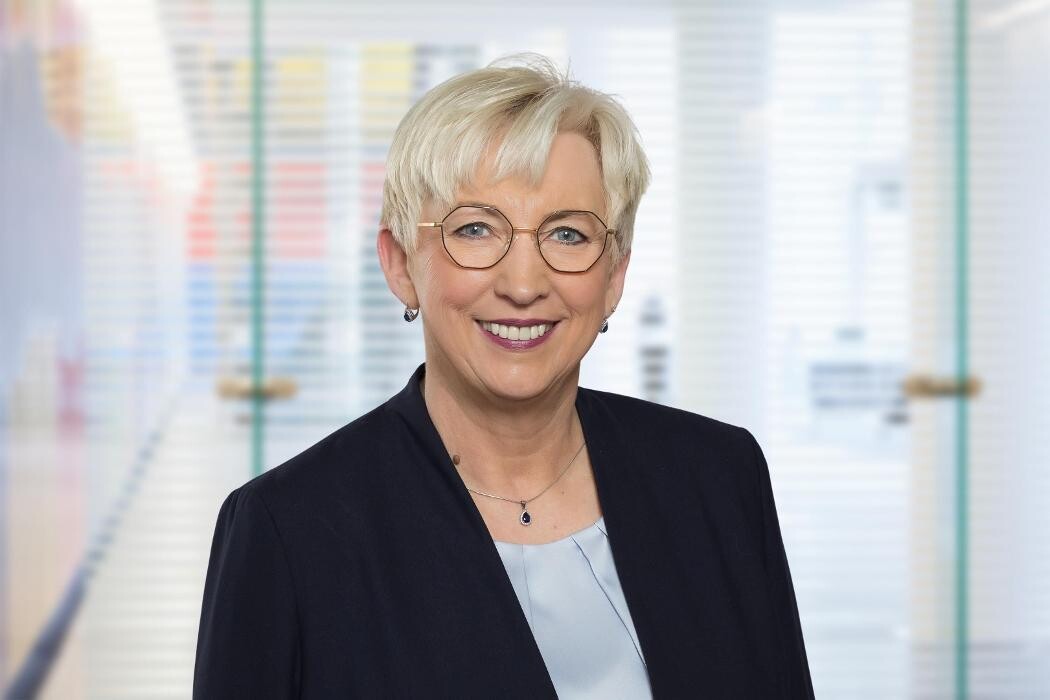 Bilder ERGO Versicherung Vera Weyrich