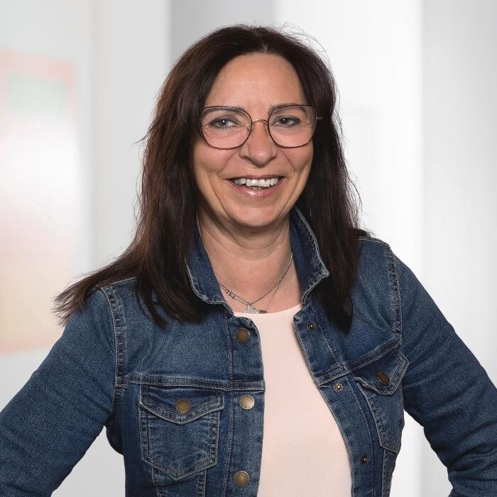 Bilder ERGO Versicherung Anita Lewinski