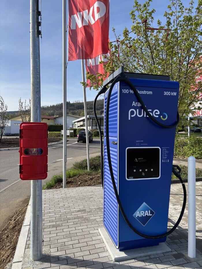 Bilder Aral pulse Ladestation