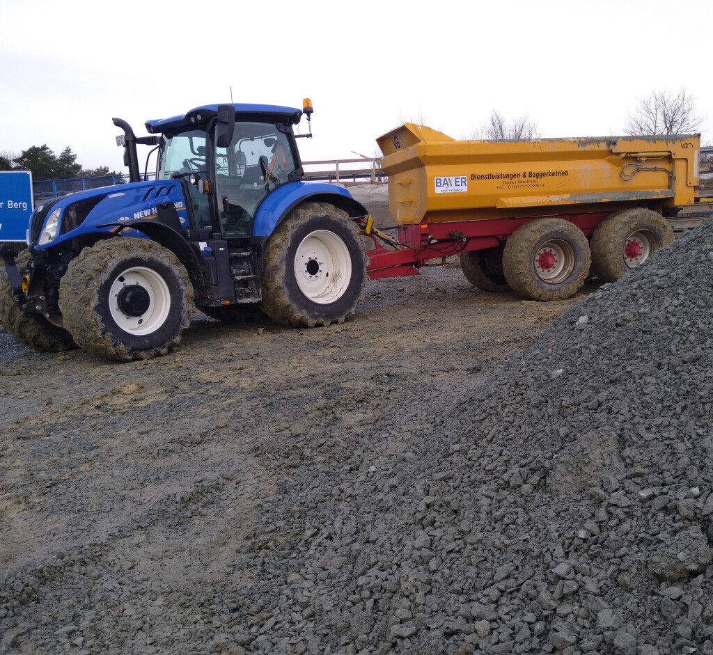 Bilder Dienstleistungen und Baggerbetrieb Bayer