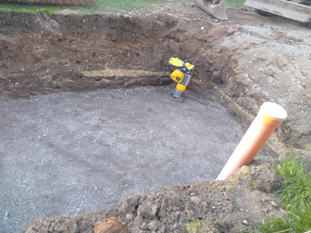 Bilder Dienstleistungen und Baggerbetrieb Bayer