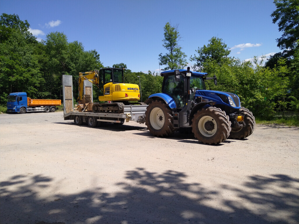 Bilder Dienstleistungen und Baggerbetrieb Bayer