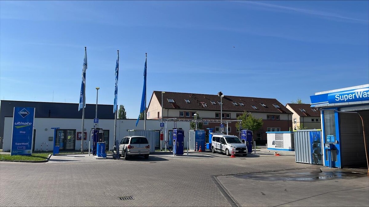 Bilder Aral pulse Ladestation