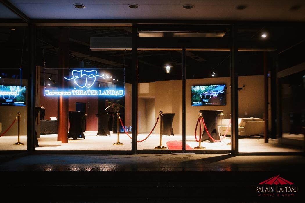 Bilder Universum THEATER LANDAU