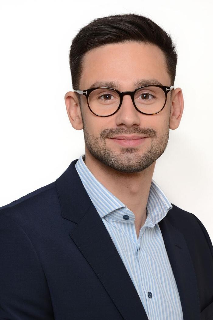 Bilder ERGO Versicherung Paul Möldner