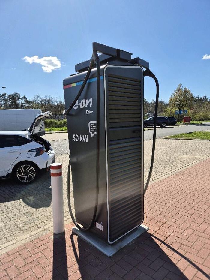 Bilder E.ON Drive Charging Station