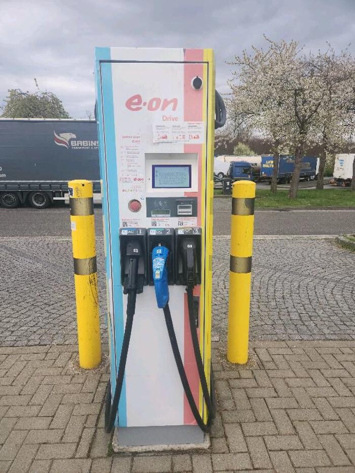 Bilder E.ON Drive Charging Station