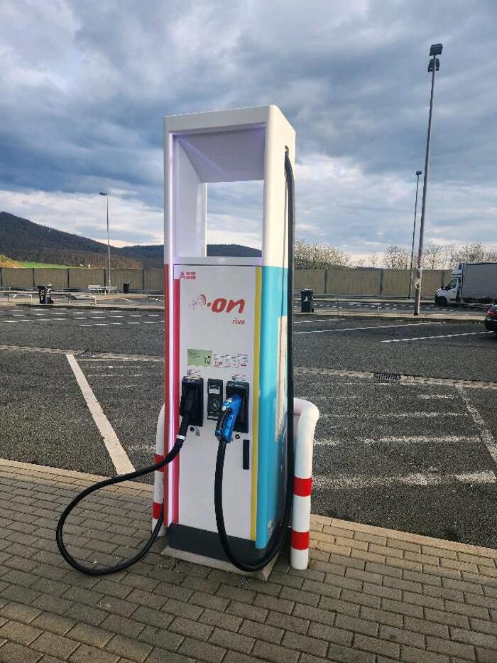 Bilder E.ON Drive Charging Station