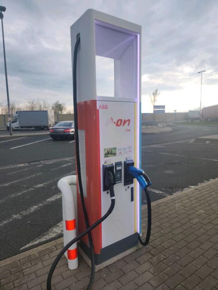 Bilder E.ON Drive Charging Station