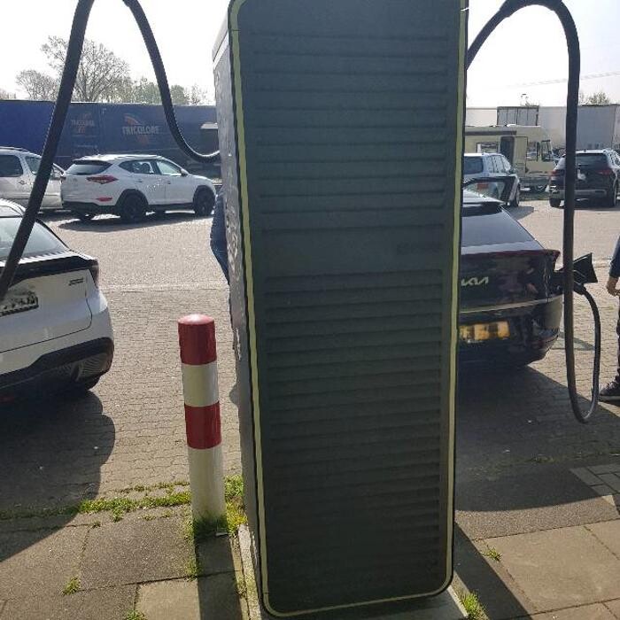 Bilder E.ON Drive Charging Station
