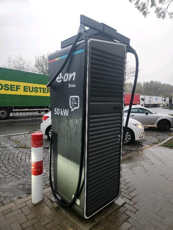 Bilder E.ON Drive Charging Station