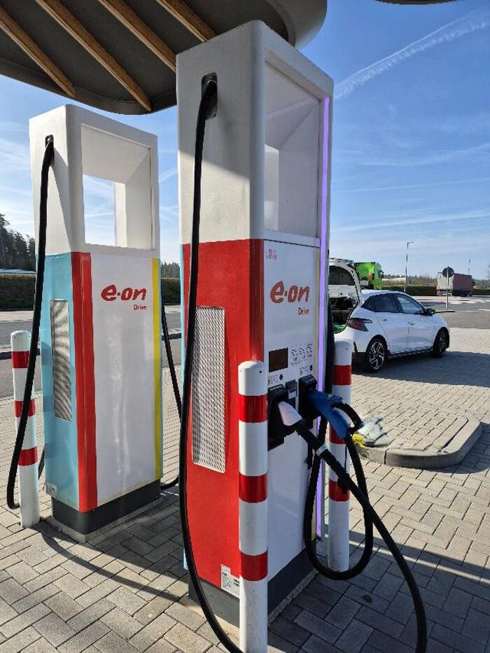 Bilder E.ON Drive Charging Station