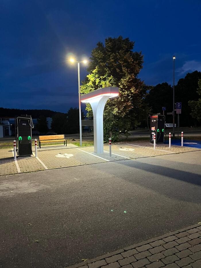 Bilder E.ON Drive Charging Station