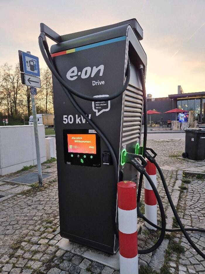 Bilder E.ON Drive Charging Station