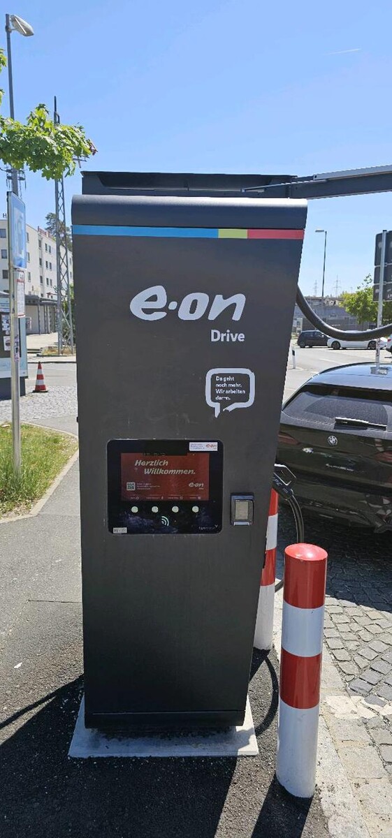 Bilder E.ON Drive Charging Station