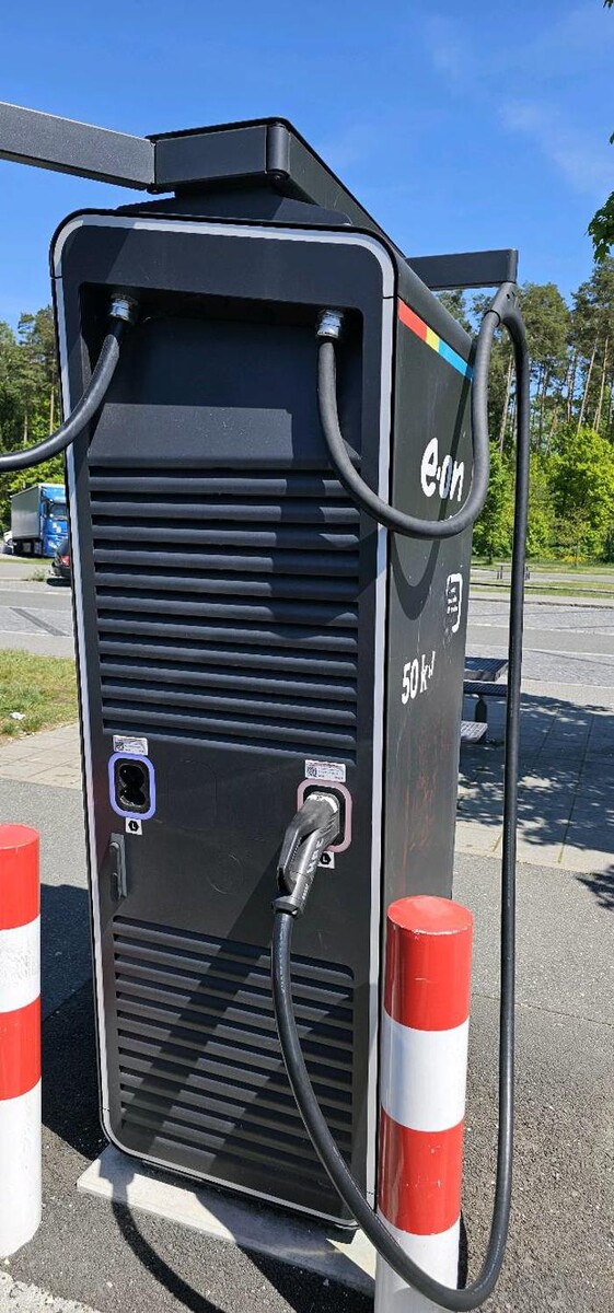 Bilder E.ON Drive Charging Station