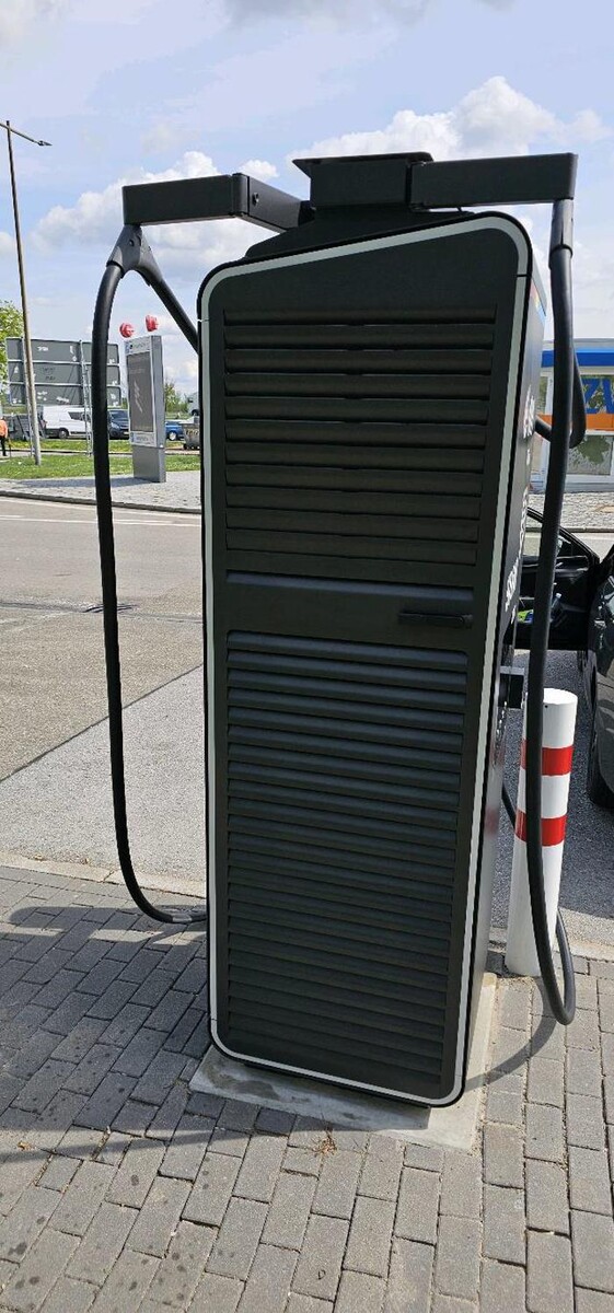 Bilder E.ON Drive Charging Station