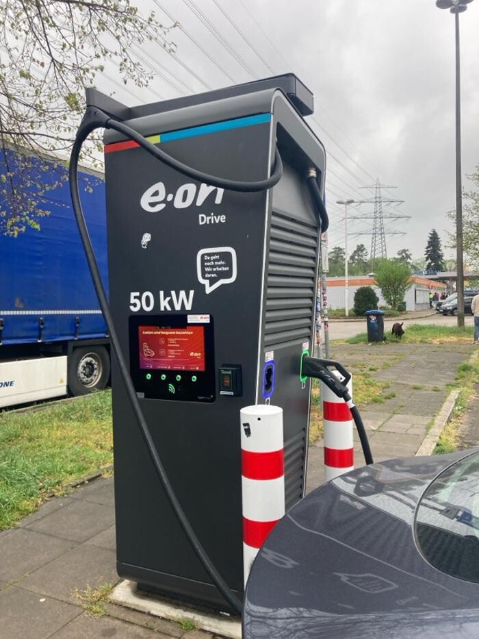 Bilder E.ON Drive Charging Station