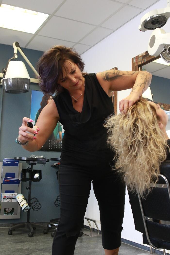 Bilder Salon Bärbels VierHAAReszeiten