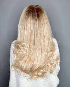 Bilder Wo Exzellenz im Friseurhandwerk und betriebswirtschaftliches Wissen eine harmonische Einheit bilden!