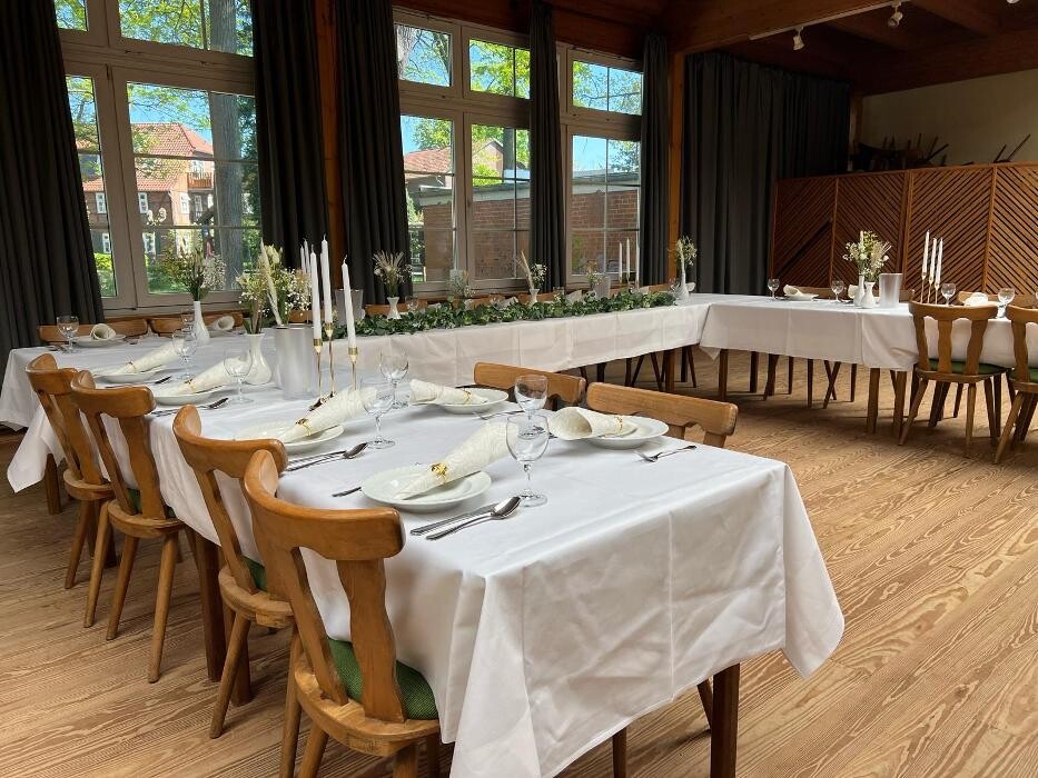 Bilder Gaststätte Brauner Hirsch Isenbüttel