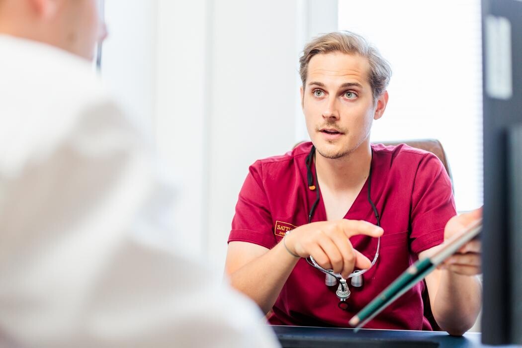 Bilder Zahnmedizin Marl - Maximilian Sattler - Zahnarzt & Zahntechnikermeister