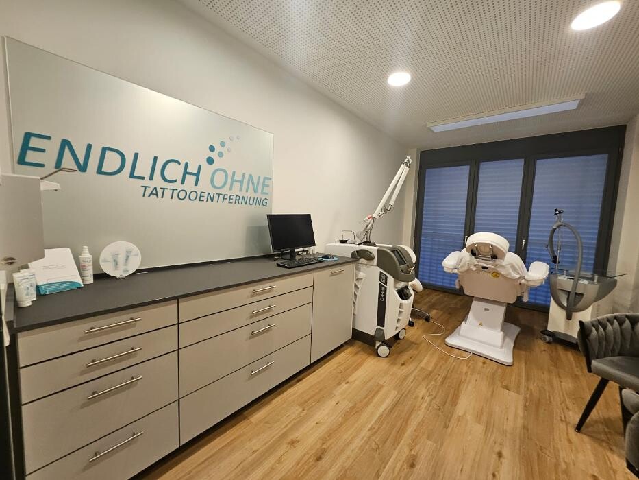Bilder ENDLICH OHNE Tattooentfernung Filiale Lauchringen