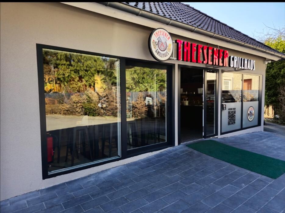 Bilder THEESENER GRILLHAUS