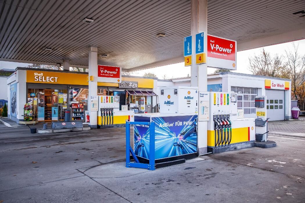 Bilder Shell Recharge Charging Station