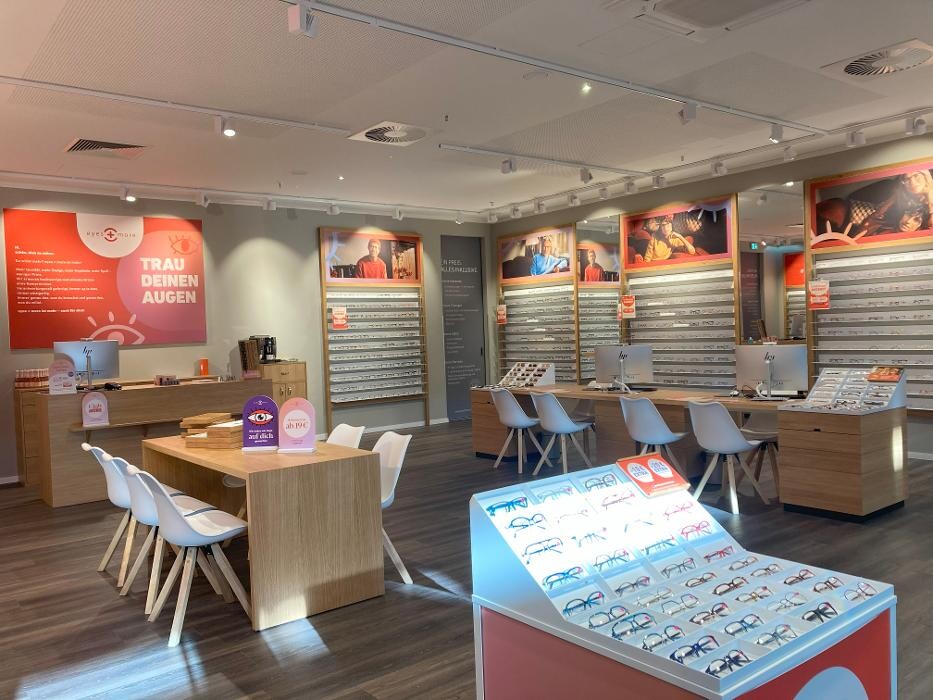 Bilder eyes + more - Optiker Bad Oeynhausen