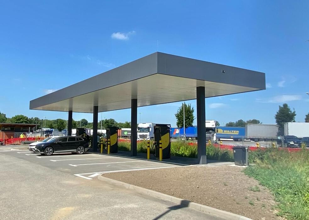Bilder Fastned Charging Station