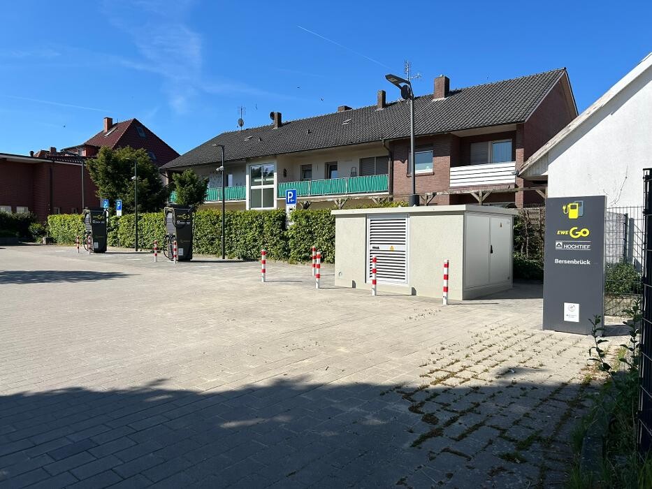 Bilder EWE Go HOCHTIEF Ladepartner-Ladestation