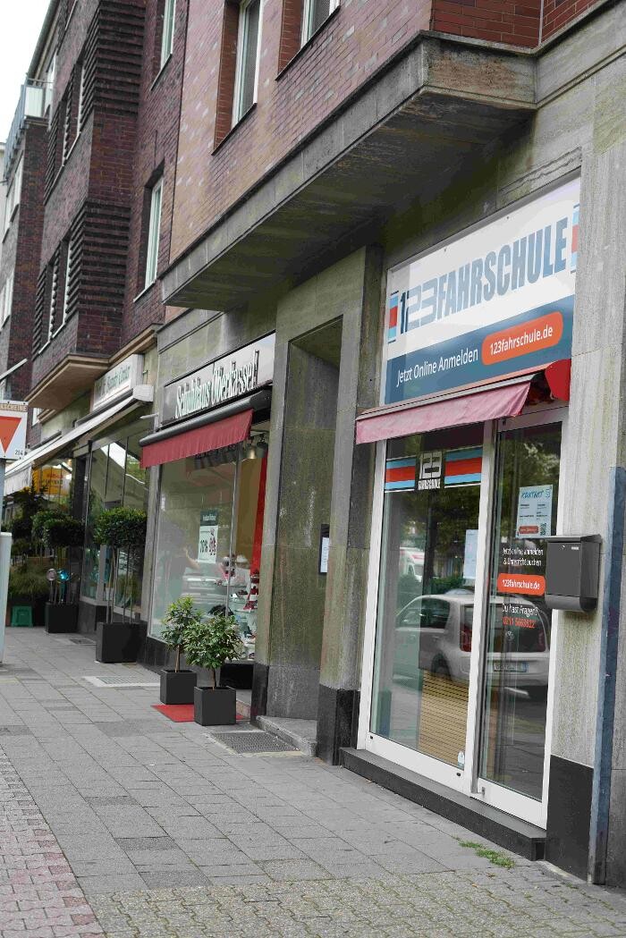 Bilder 123 FAHRSCHULE Düsseldorf-Oberkassel