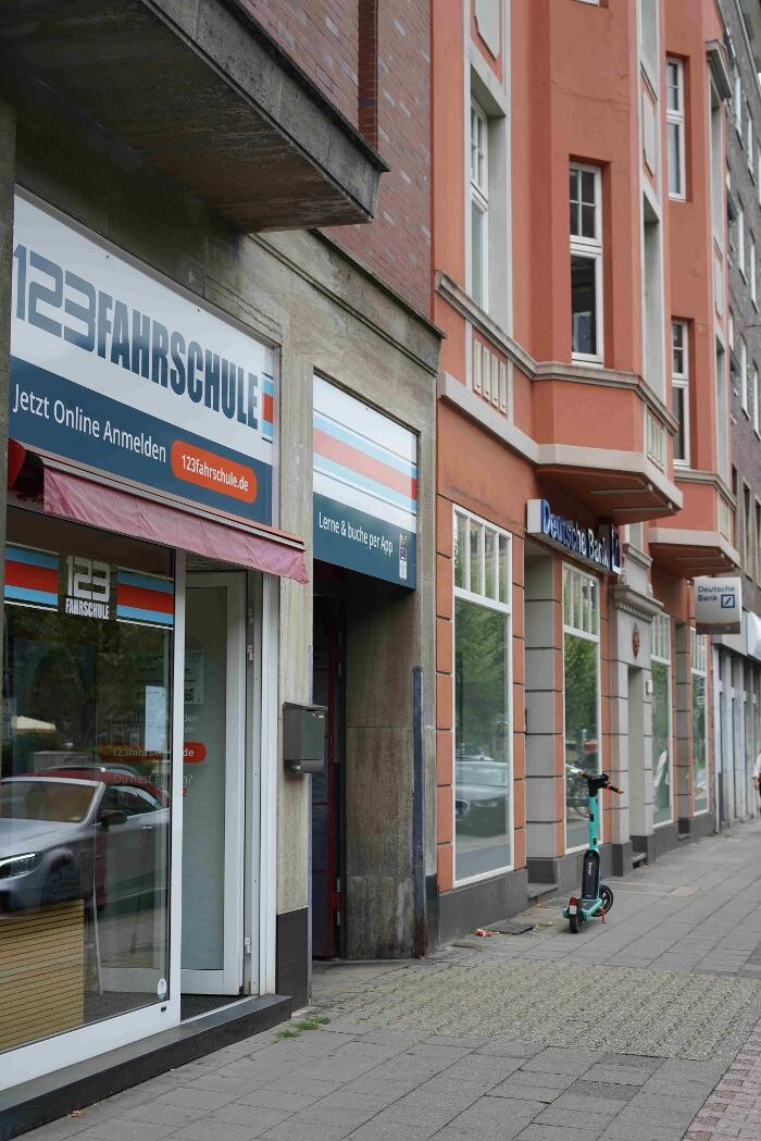 Bilder 123 FAHRSCHULE Düsseldorf-Oberkassel