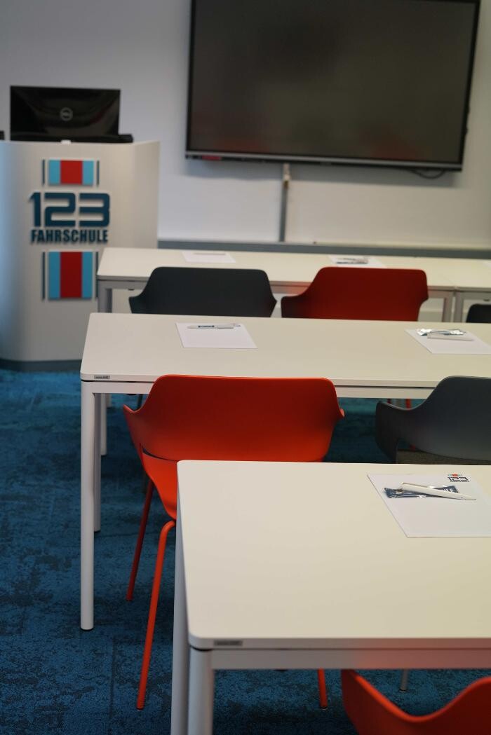 Bilder 123 FAHRSCHULE Düsseldorf-Oberkassel