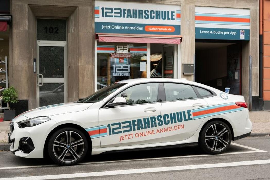 Bilder 123 FAHRSCHULE Düsseldorf-Oberkassel