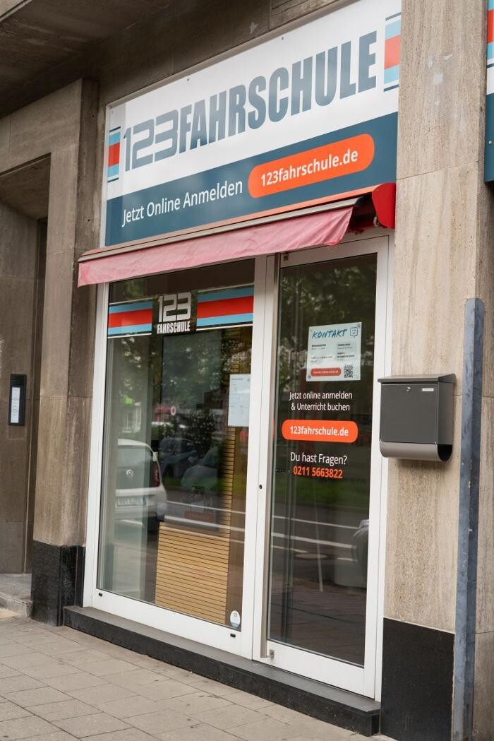 Bilder 123 FAHRSCHULE Düsseldorf-Oberkassel
