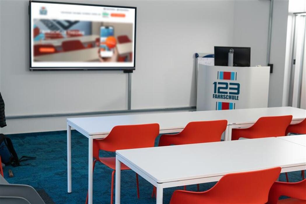 Bilder 123 FAHRSCHULE Velbert