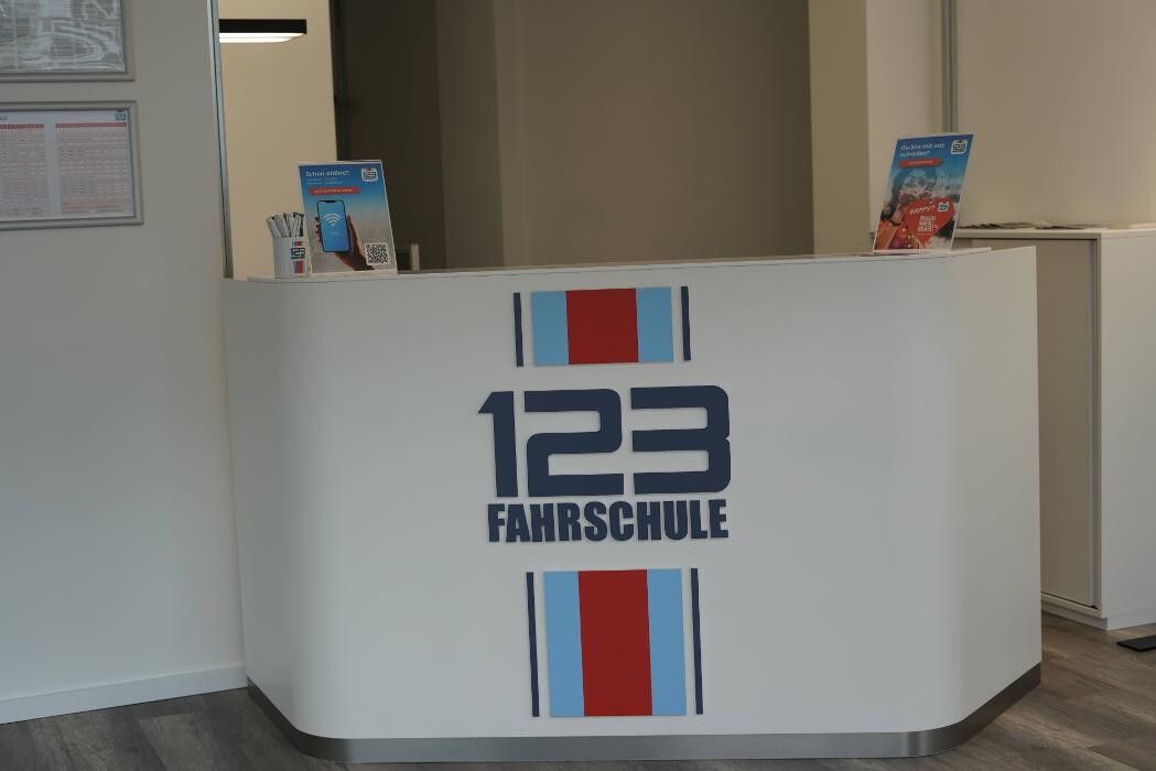 Bilder 123 FAHRSCHULE Neuss